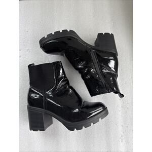 Naturalizer boots Black Patent Verney 2 Leather Ankle 3” Heel Size 8.5W WIDE